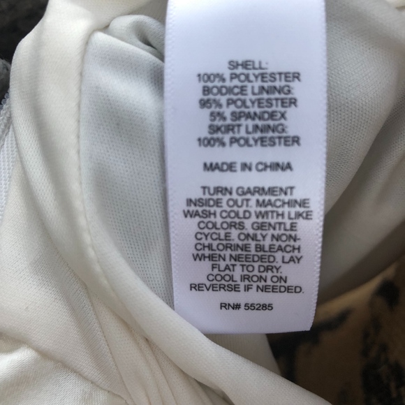 NEW Express Zebra Stripe One-Shoulder Dress Size 8 - Picture 6 of 6